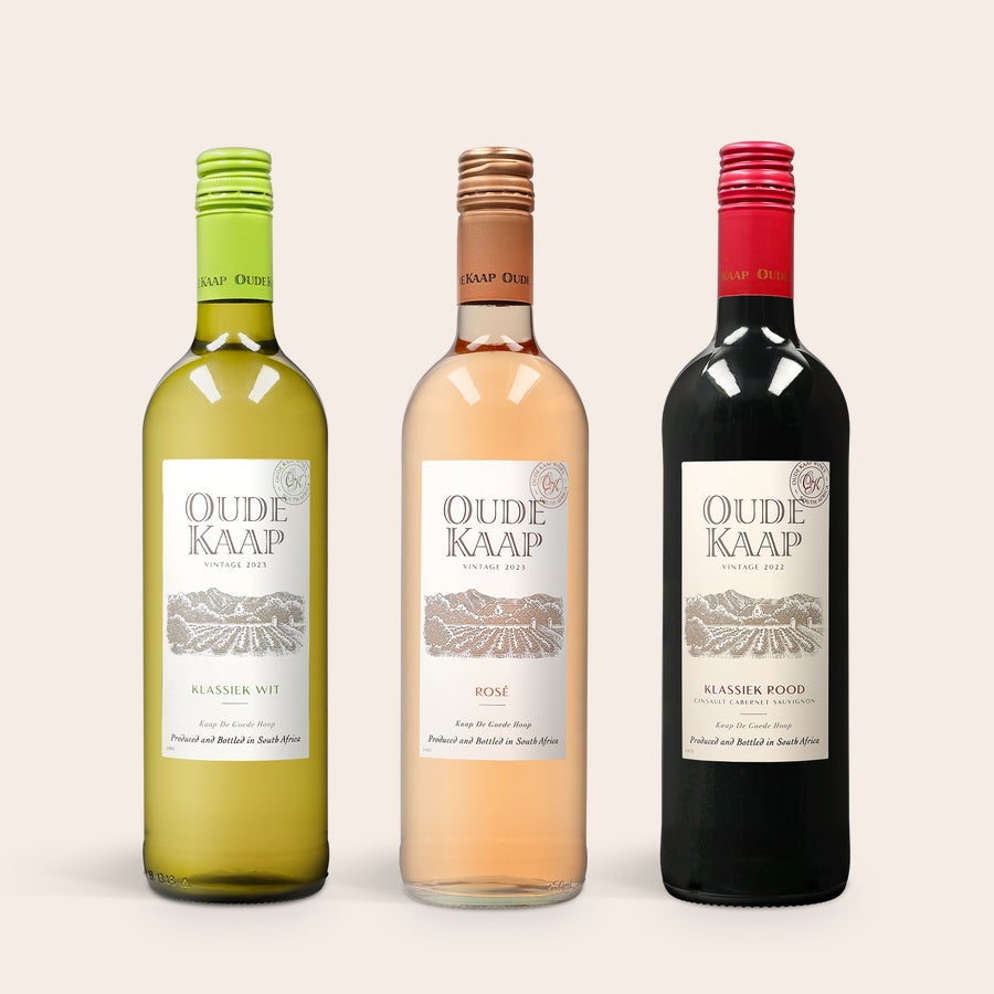 Wein  Oude Kaap Geschenkset Drei Weinflaschen von Oude Kaap, Klassiek Wit, Rosé und Klassiek Rood, bereit für ein Wein Geschenkset mit Gravur.