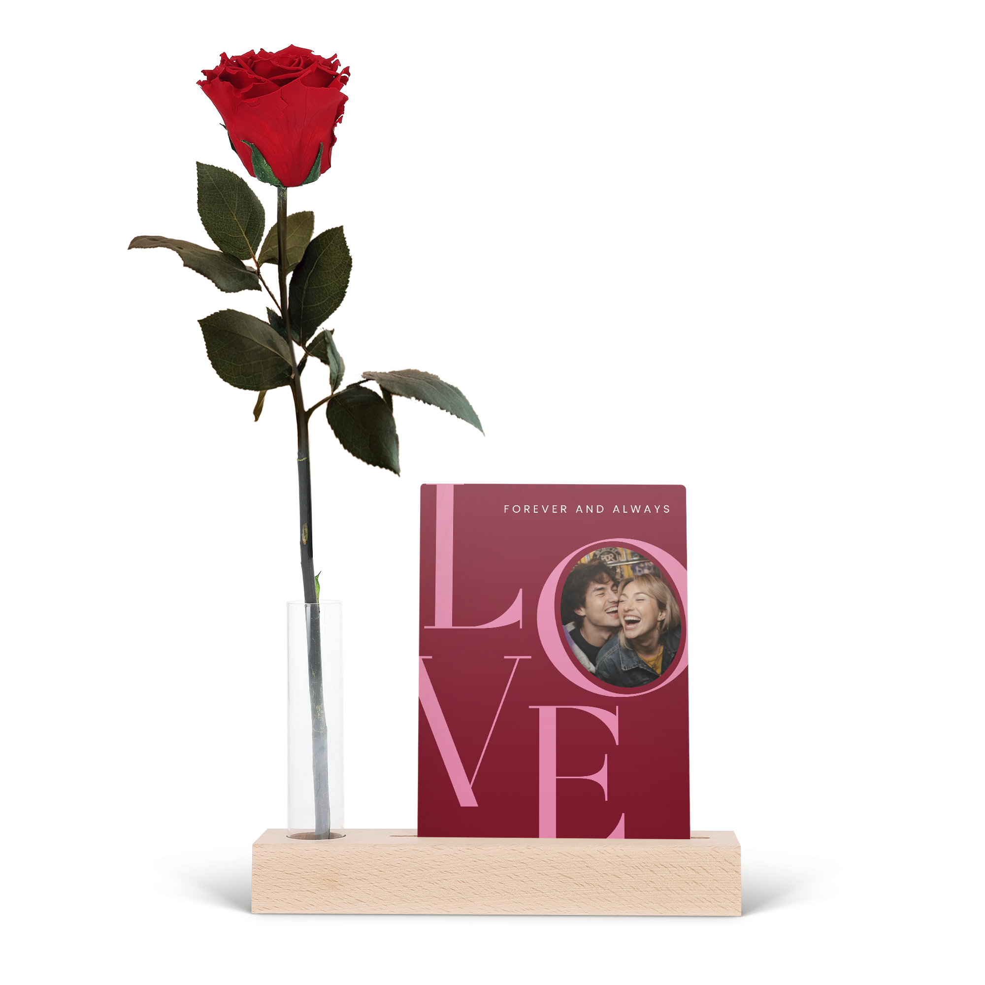 Végtelen rózsa fotóállvánnyal és Forever and Always felirattal, nyomtatott fényképpel és LOVE betűkkel, időtlen emlék.