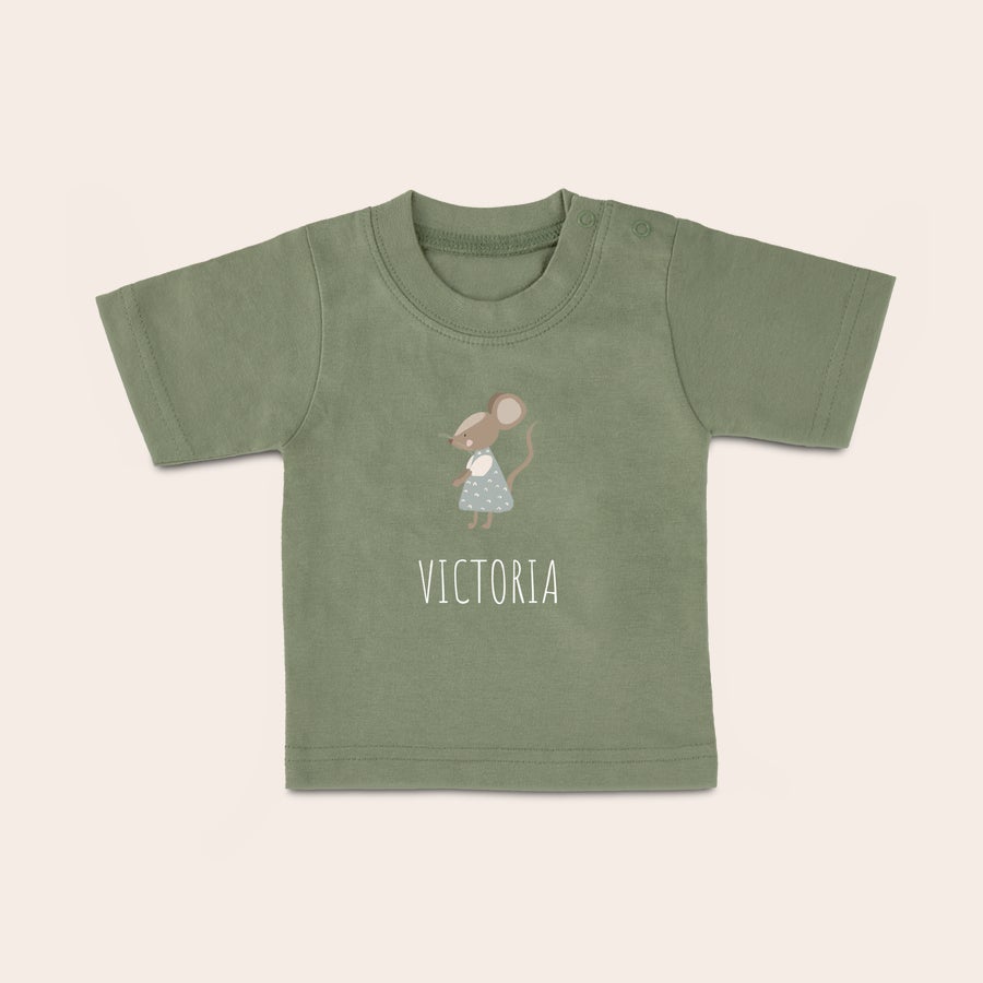 Tricou personalizat - Bebeluș Cămașă veselă pentru bebeluș, verde, personalizată cu o șoricică și numele Victoria, imprimată cu text și fotografie.