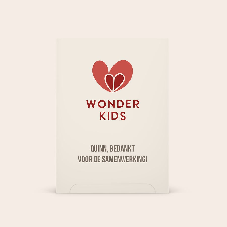 Kneipp Me-Time set gift box Gepersonaliseerde Kneipp wellness giftbox met rood hartlogo en de tekst Wonder Kids, Quinn bedankt voor de samenwerking!