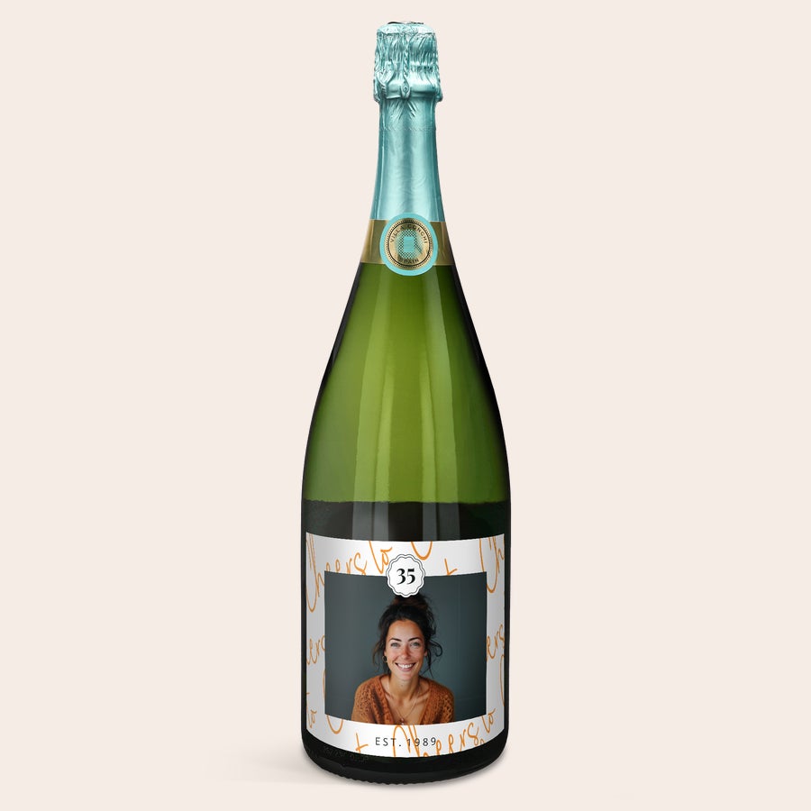 Cava Villa Conchi Garrafa de champanhe Villa Conchi com rótulo personalizado impresso com foto e texto para quem você surpreenderá