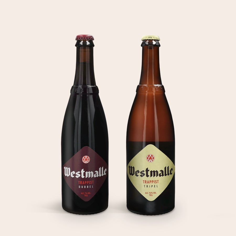 Coffret bière personnalisé - Westmalle Tripel et Dubbel Deux bières trappistes Westmalle Dubbel et Tripel dans un coffret en bois personnalisé.