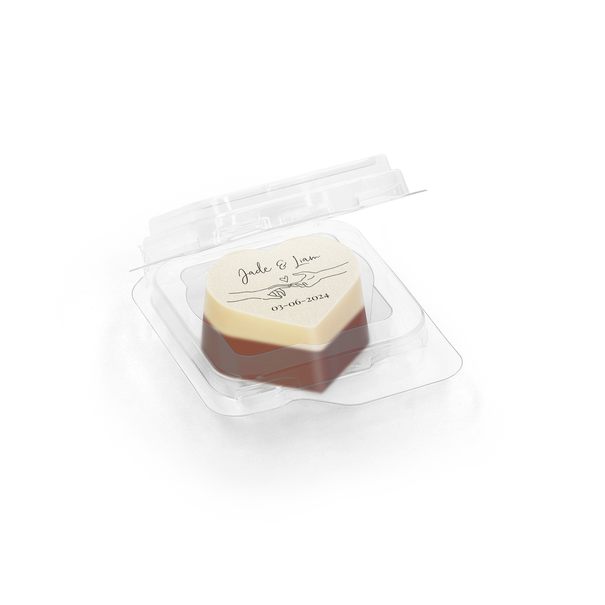 Os mais deliciosos chocolates brancos e de leite em forma de coração, personalizados com os nomes Jade & Liam e a data 03-06-2024, embalados individualmente.