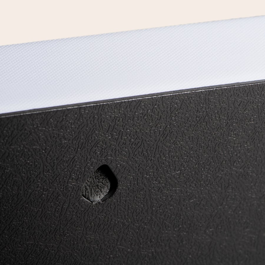 Foto op canvas Detail van het gespannen schilderslinnen voor de foto op canvas, klaar om de mooiste foto te drukken.