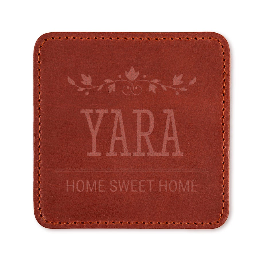 Leren onderzetter - Bruin met gegraveerde naam Yara en tekst Home Sweet Home