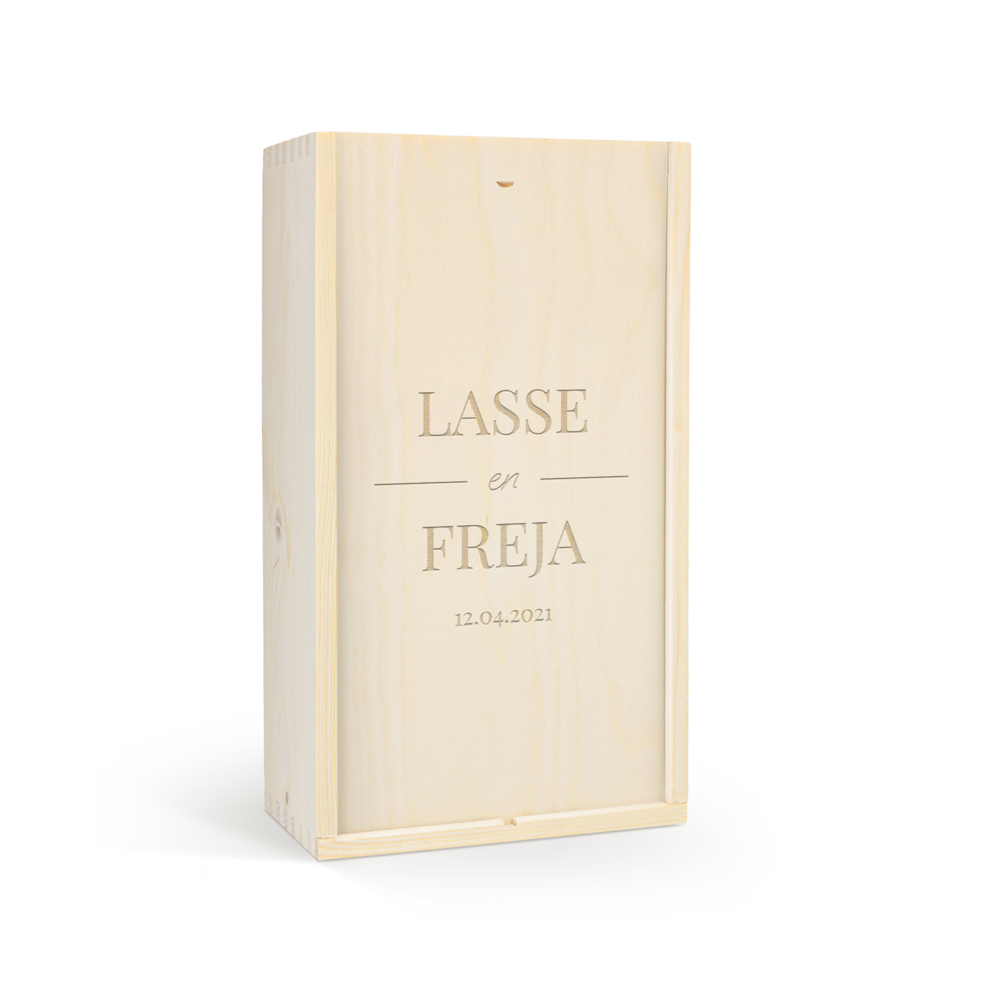 Oude Kaap vinpakke i luksusgraveret vinboks med navnene LASSE og FREJA samt datoen 12.04.2021