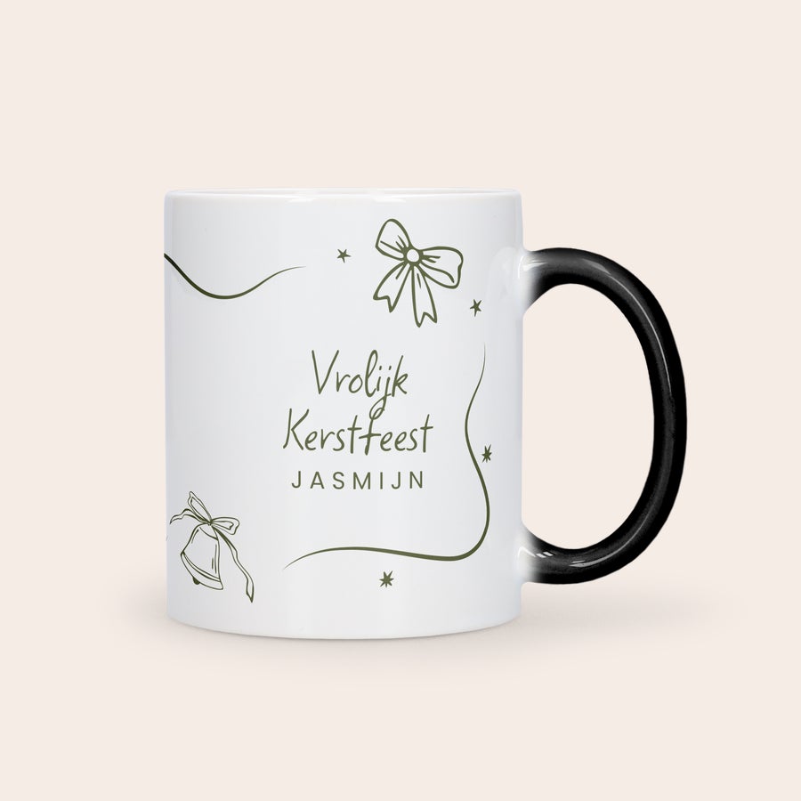 Magische mok met foto Magische mok met foto en tekst - 325 ml, wit met zwart handvat, bedrukt met Vrolijk Kerstfeest Jasmyn en kerstversieringen.