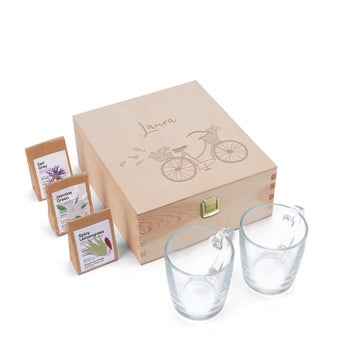Engraved wooden tea box with 2 glasses & 3 types of tea