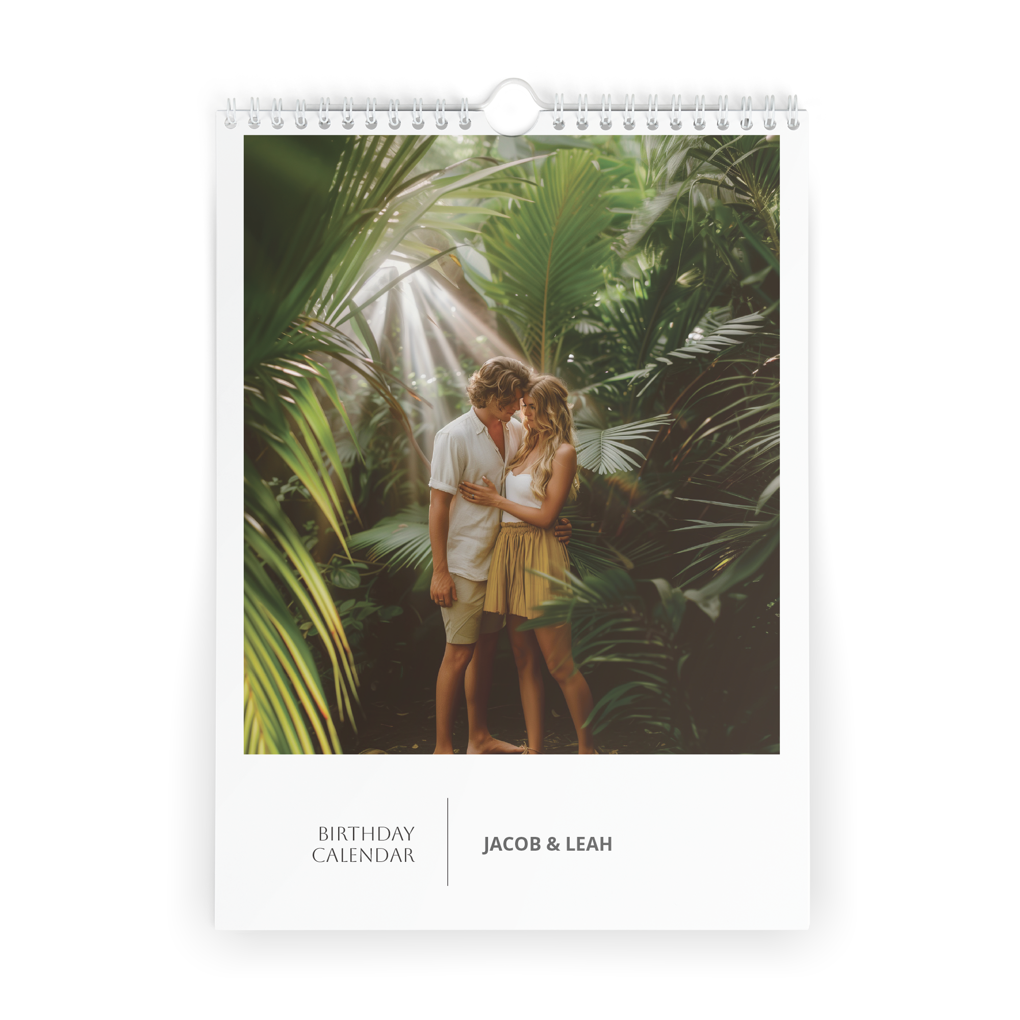 Personaliziran koledar rojstnih dni z obročki, tiskan s fotografijo para in imenom Jacob & Leah