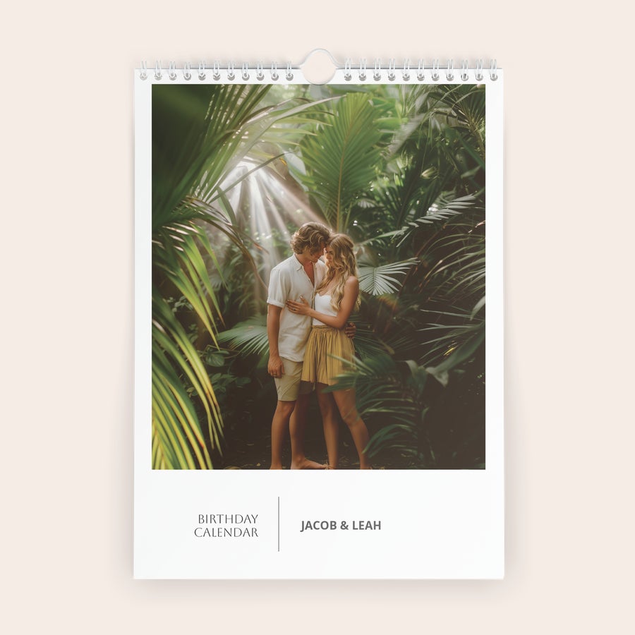 Bursdagskalender Personlig bursdagskalender med trykt bilde av par og tekst Design en unik JACOB & LEAH