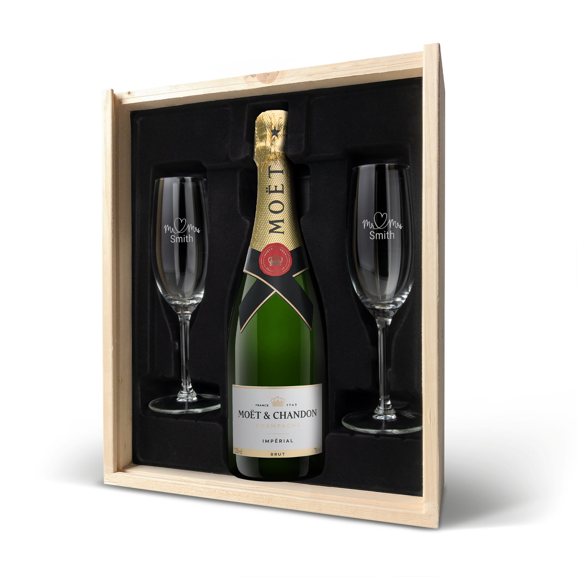 Personalised champagne gift set - Moet et Chandon - Engraved glasses