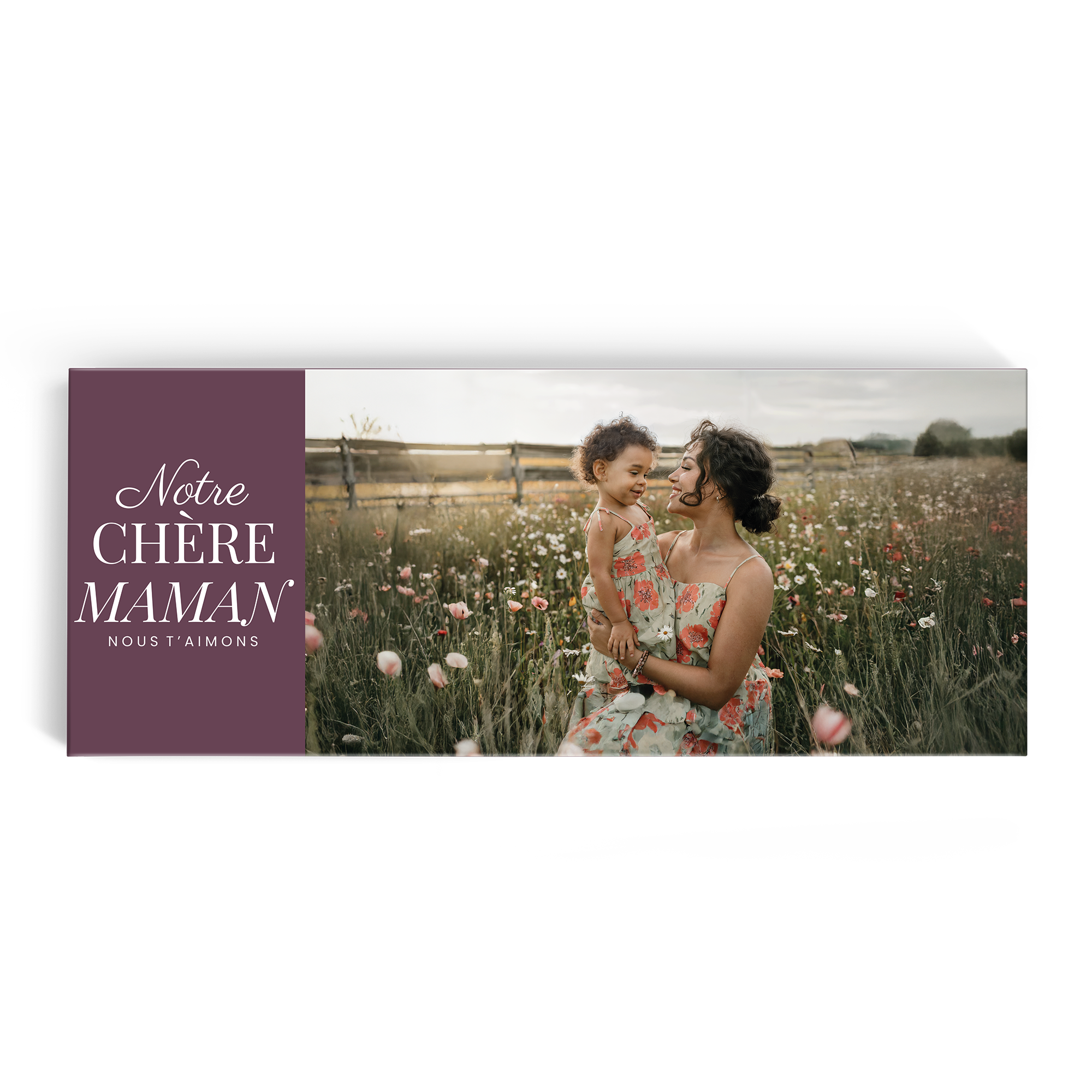 Barre de chocolat géante personnalisée Ritter Sport - 8 pièces avec la photo d'une maman et son enfant dans un champ de fleurs. Personnalisable avec une photo et le texte «Notre chère Maman nous t'aimons».