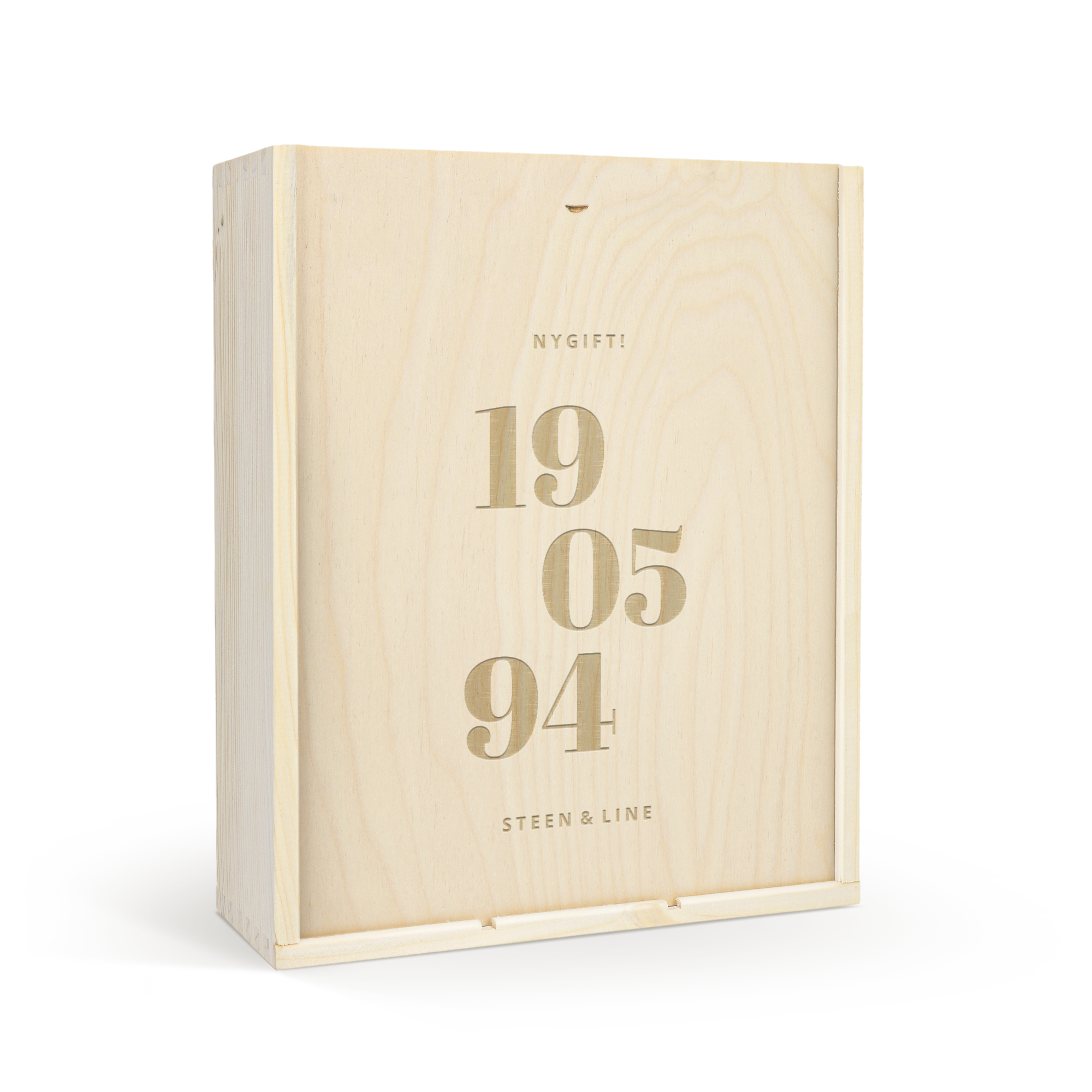Luksuriøs champagnepakke med indgraveret låg med teksten NYGIFT! 19 05 94 STEEN & LINE
