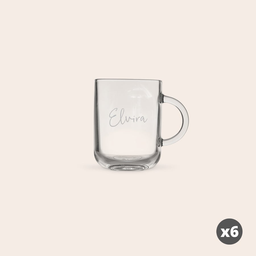 Theglas Graverad glasmugg med texten Elvira. Njut av ditt te i en graverad glasmugg!