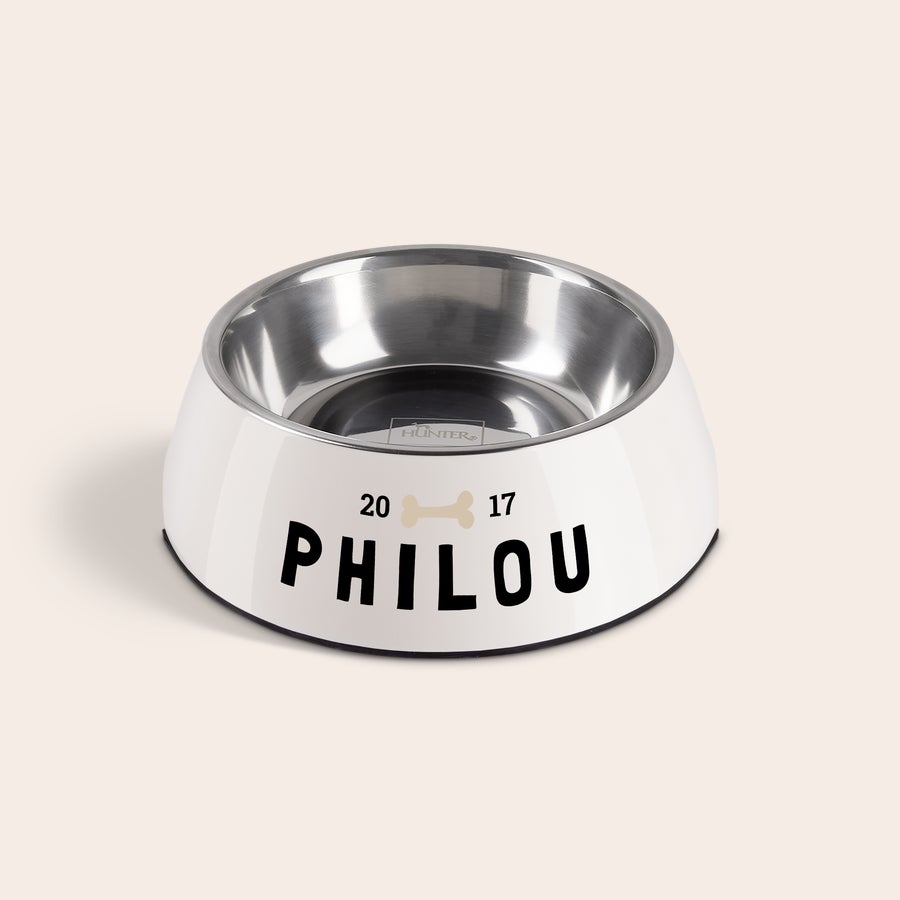 Gamelle pour chien Gamelle personnalisée blanche pour chien gravée avec le nom Philou, une année et un os.
