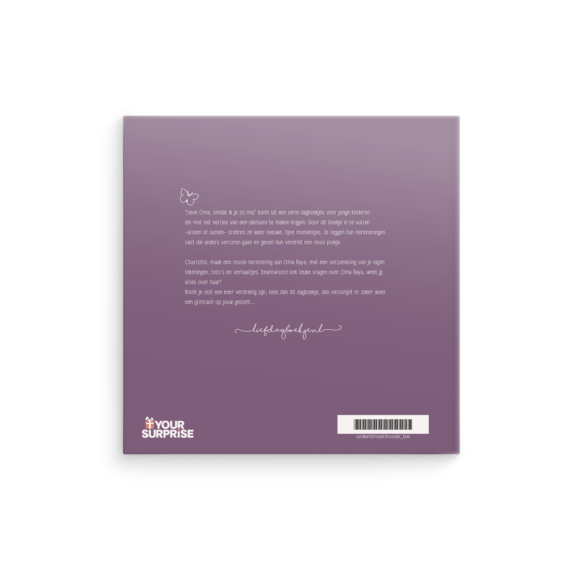 Gepersonaliseerd boek - Lieve Oma, omdat ik je zo mis - Softcover. Dagboek met paarse omslag, vlinderillustratie, en tekst voor kinderen die een dierbare missen. Invulboek om herinneringen vast te leggen.