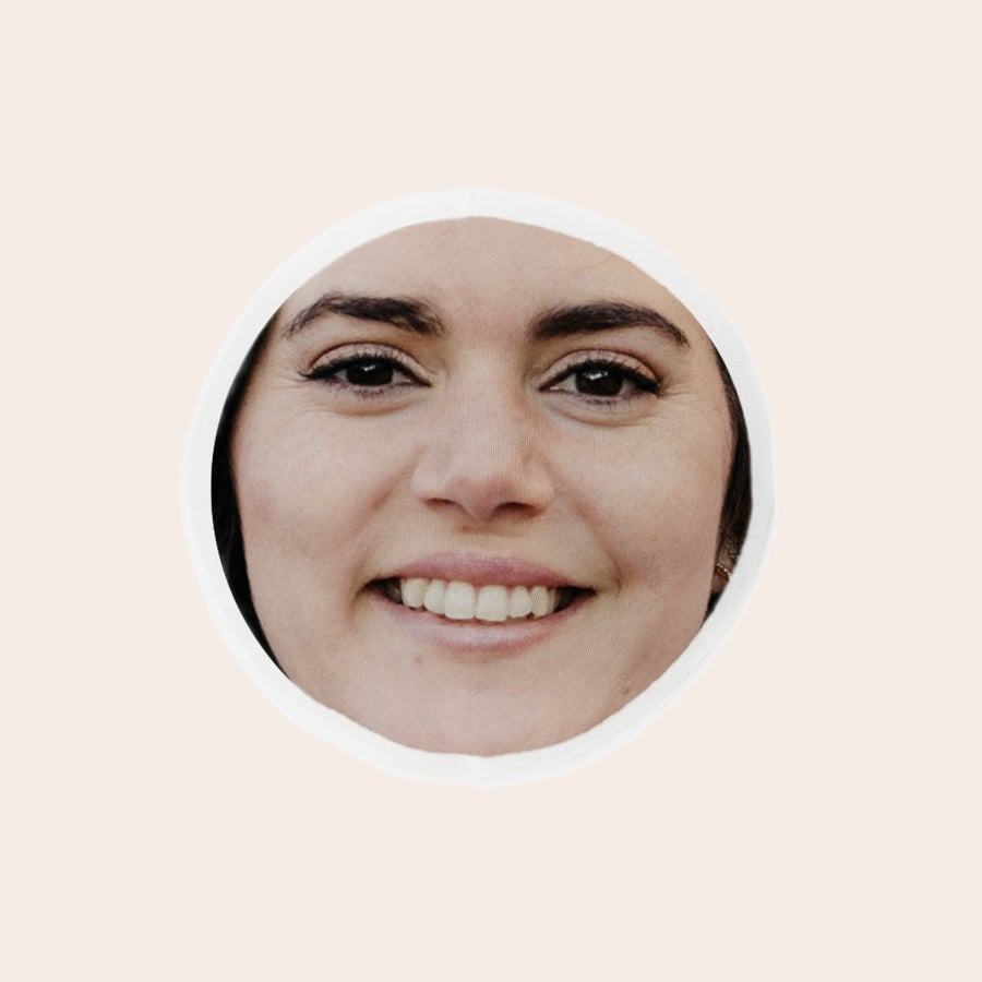 ItsieMe - Coelho Cabeça ItsieMe personalizável com rosto feminino sorrindo, impressa em tecido removível.