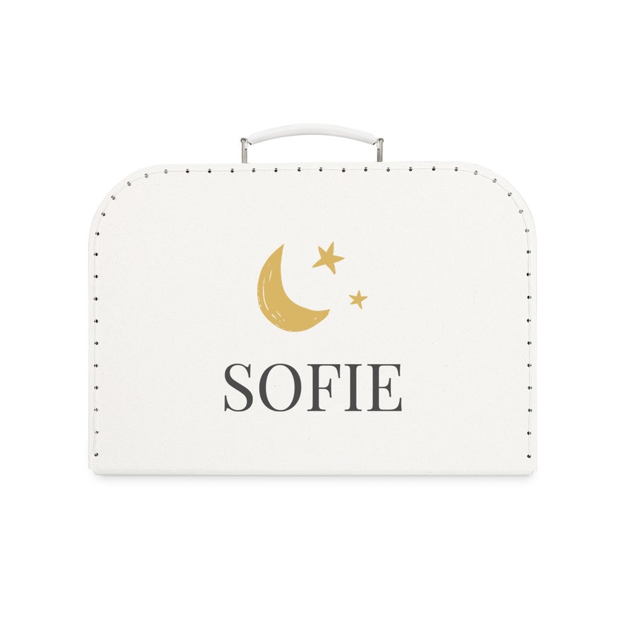 Trykt barnas koffert Hvit lekekoffert med trykk, en måne og stjerner, og navnet Sofie.
