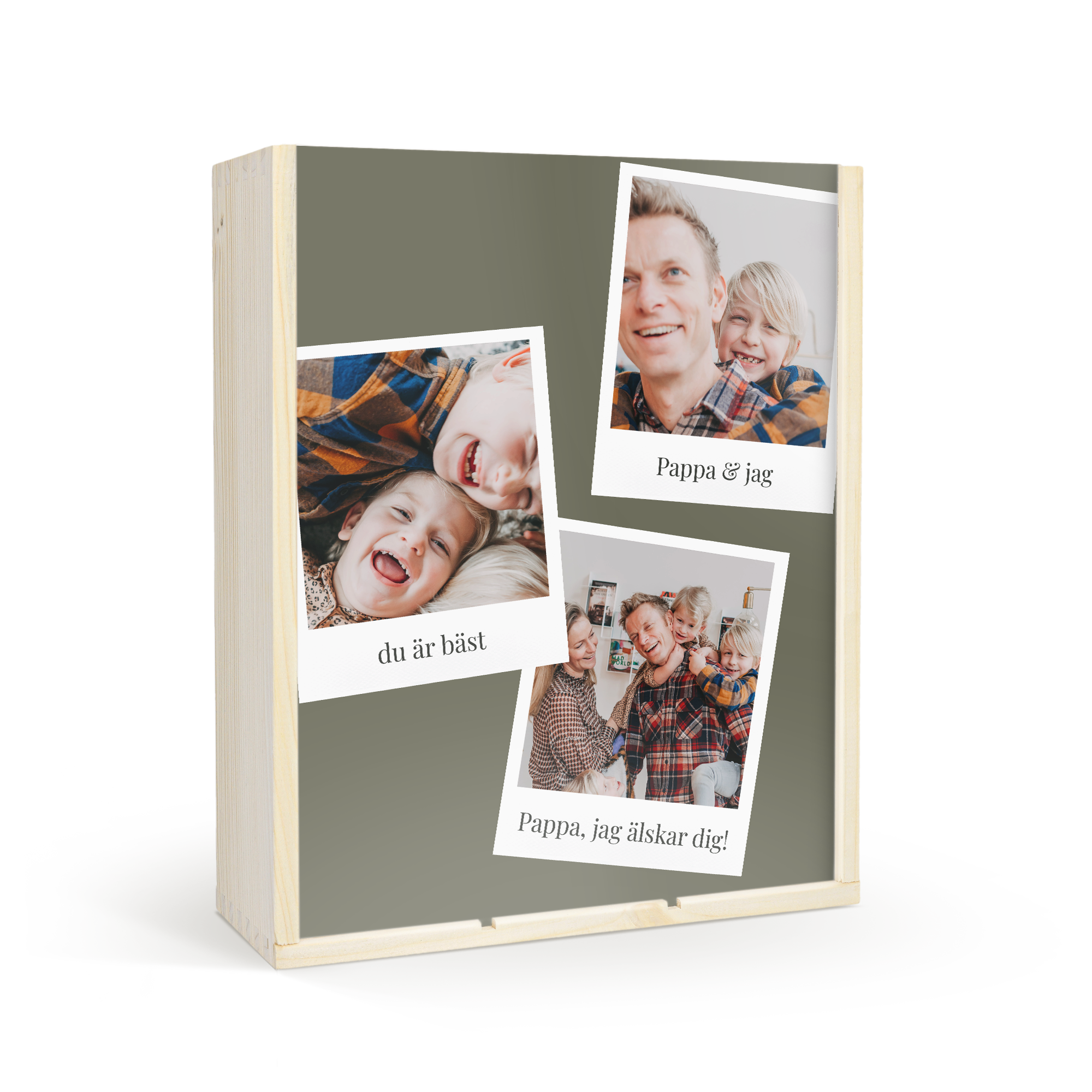 Ett lyxigt träfodral med personligt tryck som visar tre polaroidfoton och texten Pappa & jag, du är bäst och Pappa, jag älskar dig.
