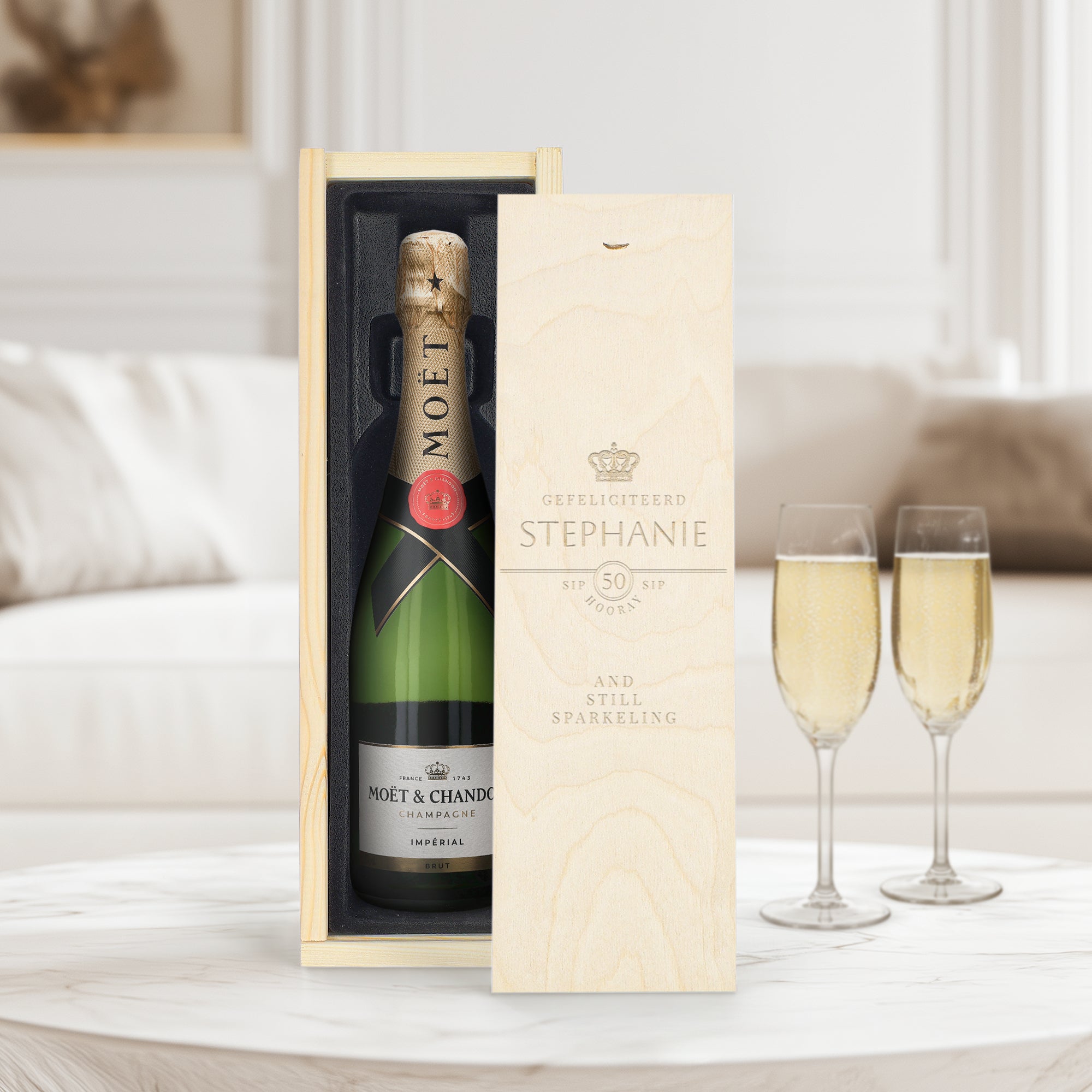 Champagne in gegraveerde kist - Moët Chandon (750ml)