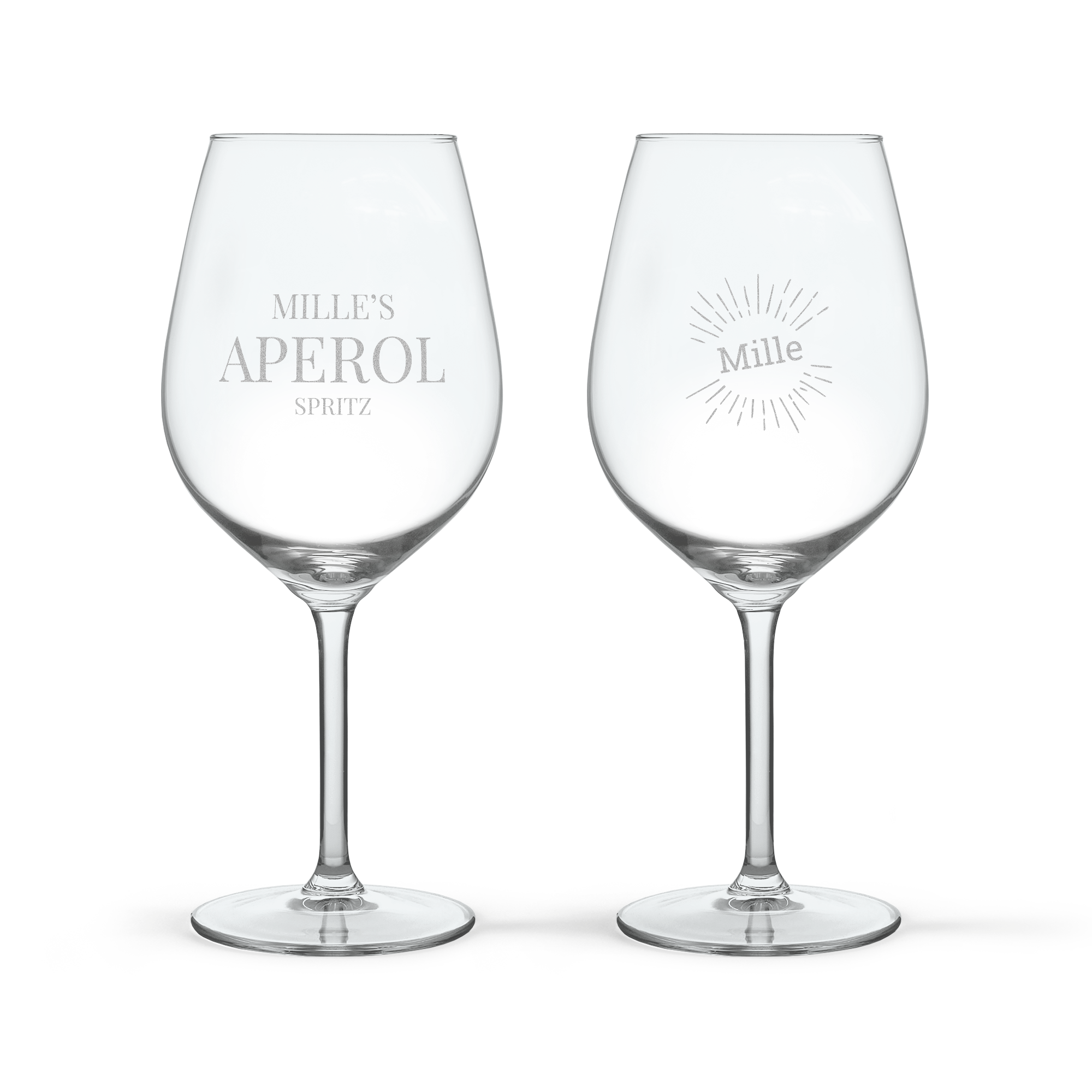 To graverte Aperol Spritz glass, ett med navnet "Mille" og ett med teksten "Mille's Aperol Spritz".