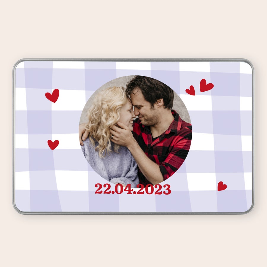 Cutie cadou personalizată - Côte d'Or Mini Bouchée Cutie cadou personalizată umplută cu ciocolată Côte d'Or Mini Bouchée, imprimată cu o fotografie de cuplu și data 22.04.2023.