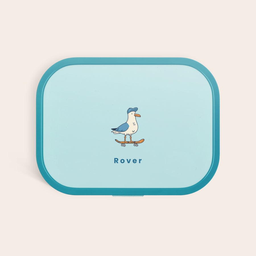 Láhev na pití Mepal - personalizovaná Personalizovaná svačinová krabička Mepal s potiskem racka na skateboardu a jménem Rover