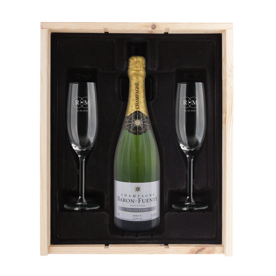 champagne gift set with glasses