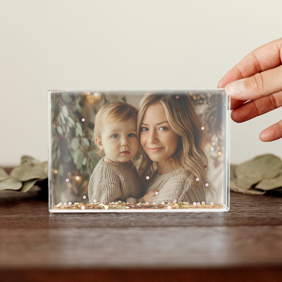 Personalised snow globe picture frame