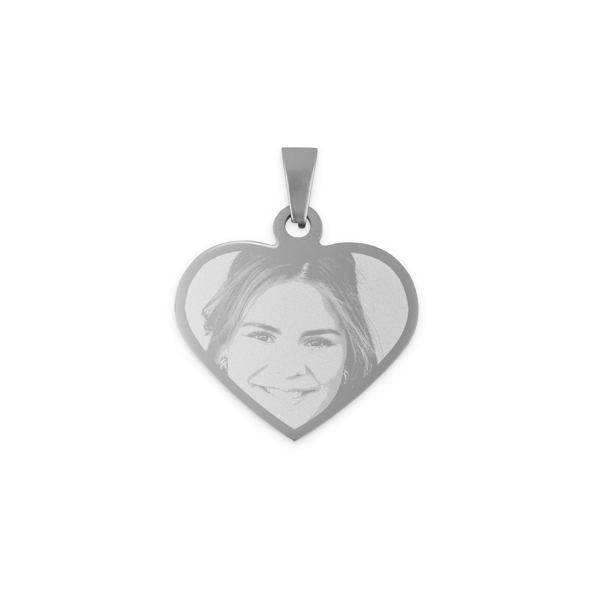 Zilverkleurige hartvormige fotohanger met gegraveerde foto van een glimlachende vrouw, een unieke zilverkleurige hanger met foto