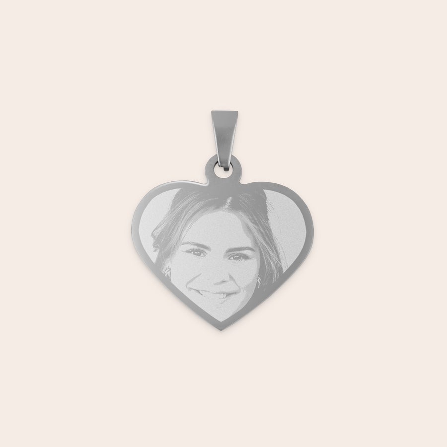 Engraved heart necklace Heart-shaped rhodium pendant engraved with a photo and customizable text