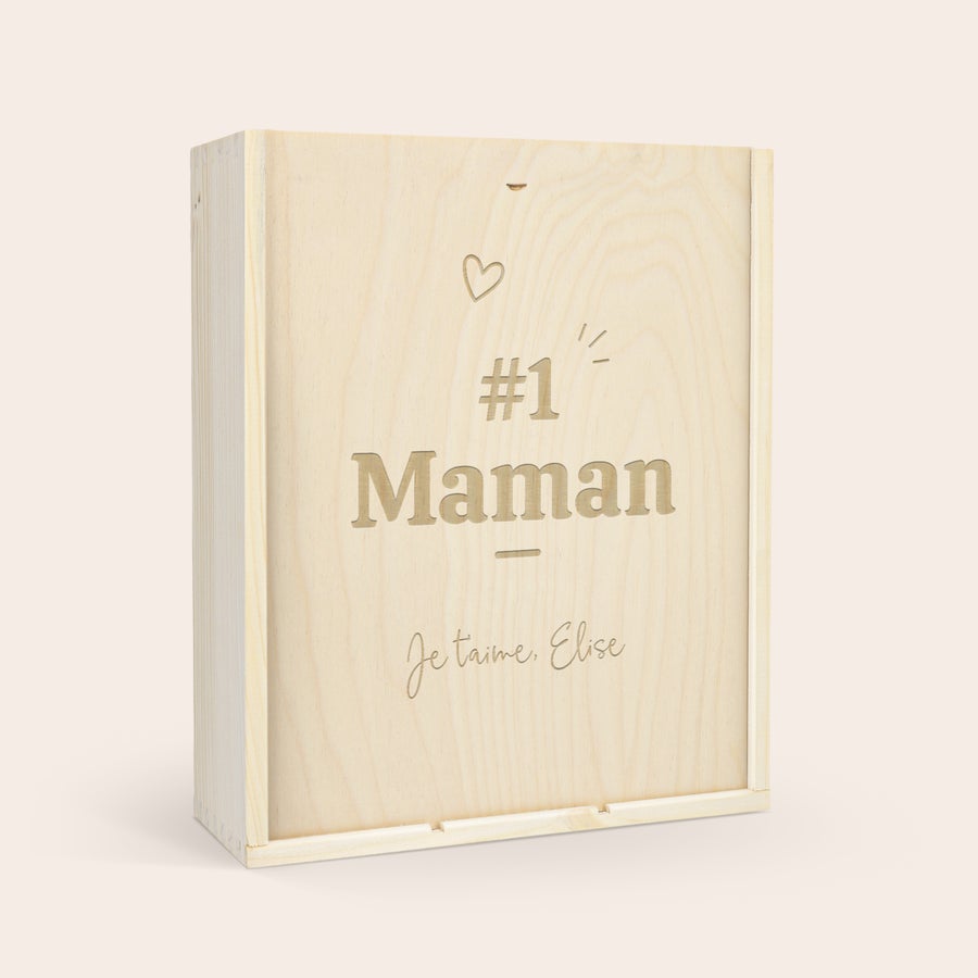 Caisse de vin personnalisée Caisse à vin de luxe personnalisée en bois gravée dun cœur, du texte #1 Maman et Je taime Elise