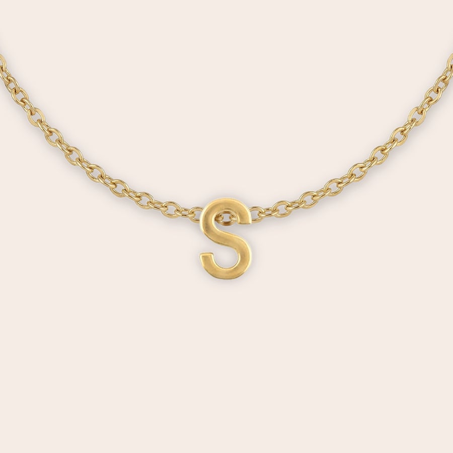 Collar con letras Collar con letras