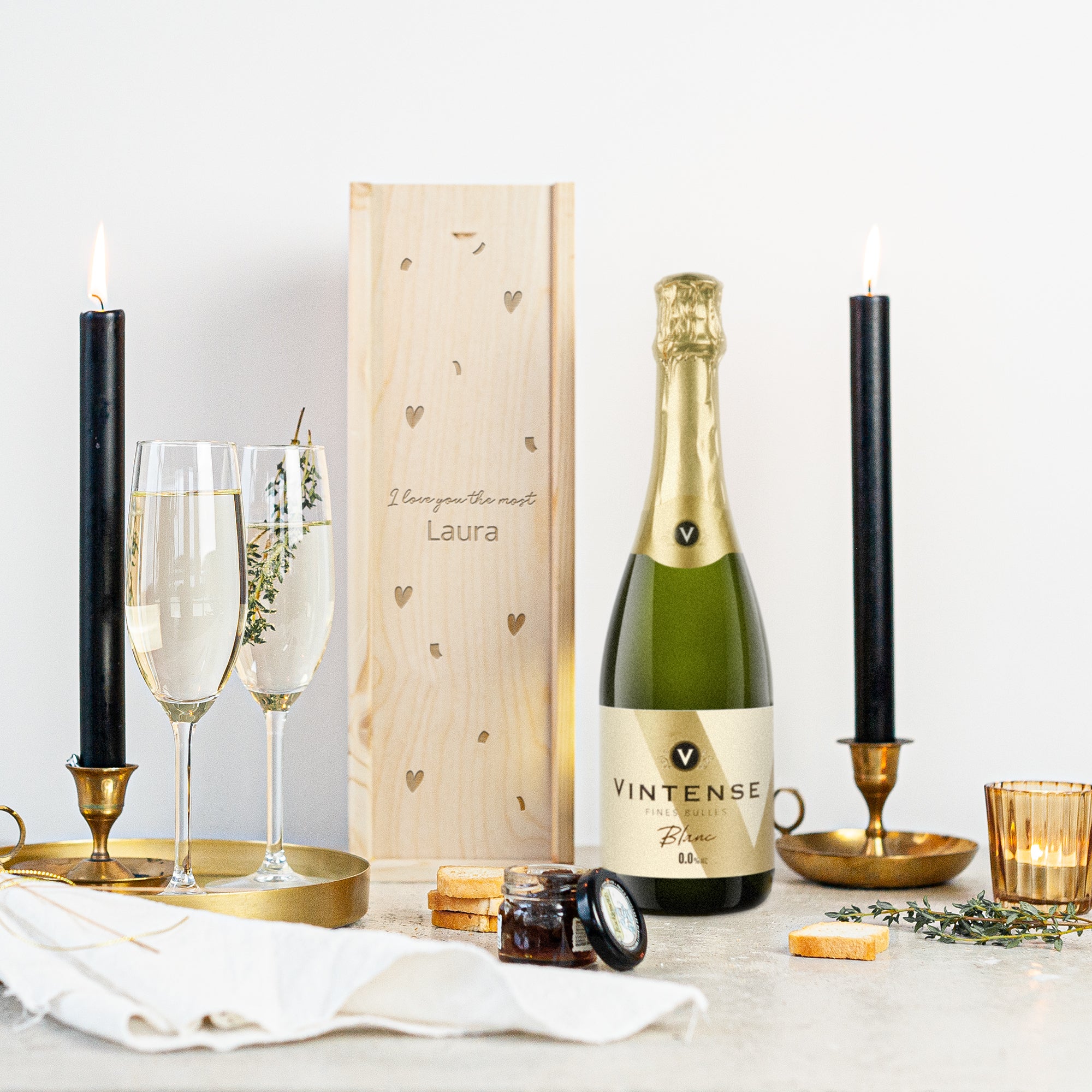 Personalised wine gift - Vintense Blanc Fines Bulles - Engraved wooden case