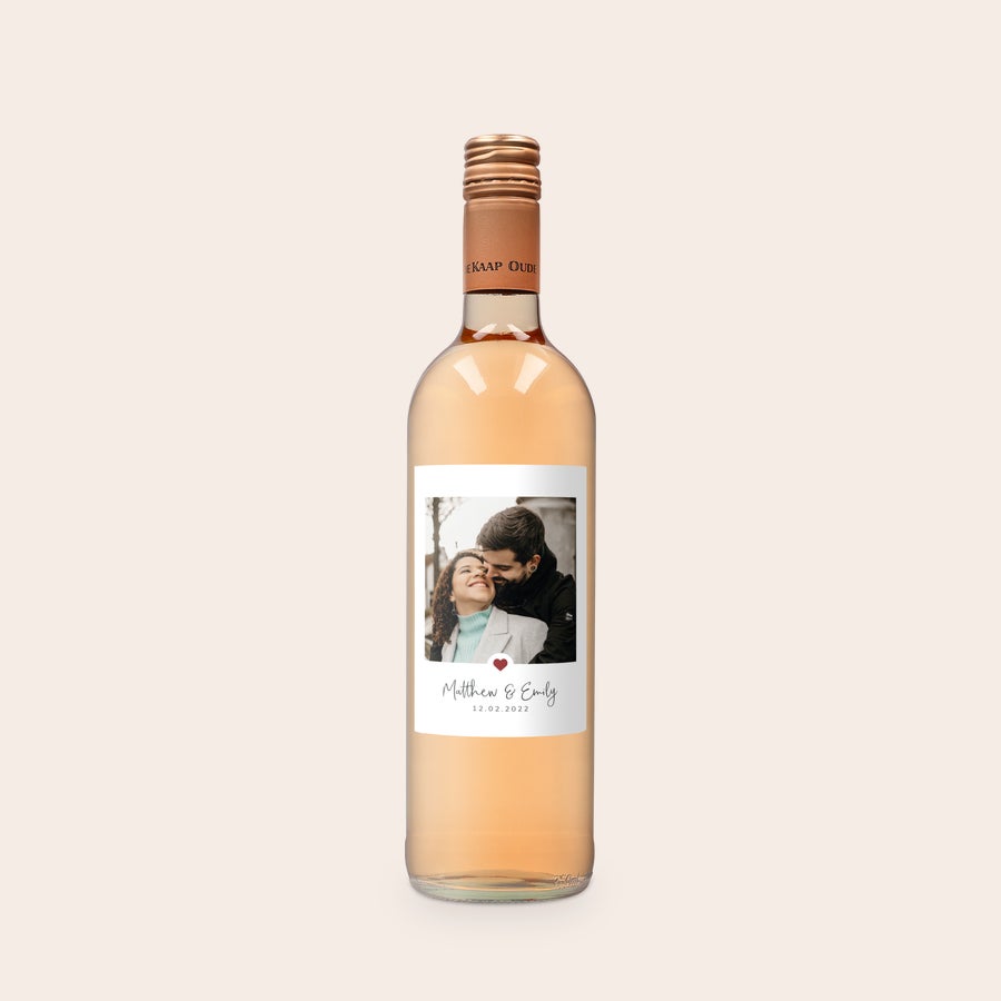 Oude Kaap Rosé Personalizzato Bottiglia di Oude Kaap rosé con etichetta personalizzata stampata con foto, nomi Matthew & Emily e data 12.02.2022