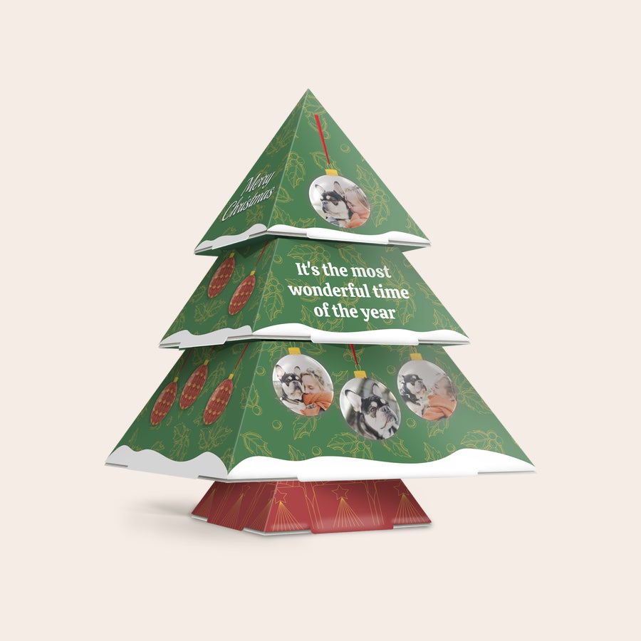 Personlig DIY papper julgran Personlig DIY pappersjulgran med egna foton och text, tryckt i grönt mönster. Lys upp semestern med en personlig touch.