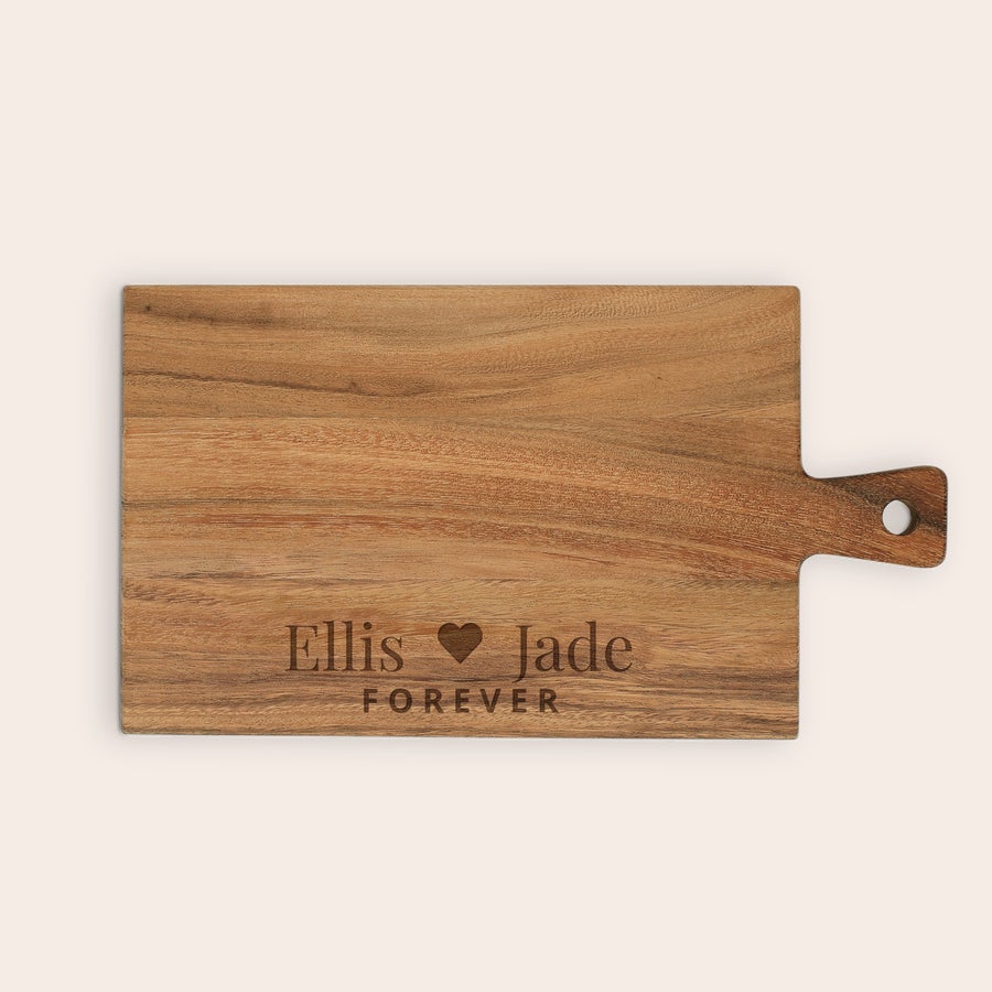 Tagliere in Legno Personalizzato Tagliere di legno personalizzato con i nomi Ellis e Jade e la parola Forever incisi, ideale per servire snack