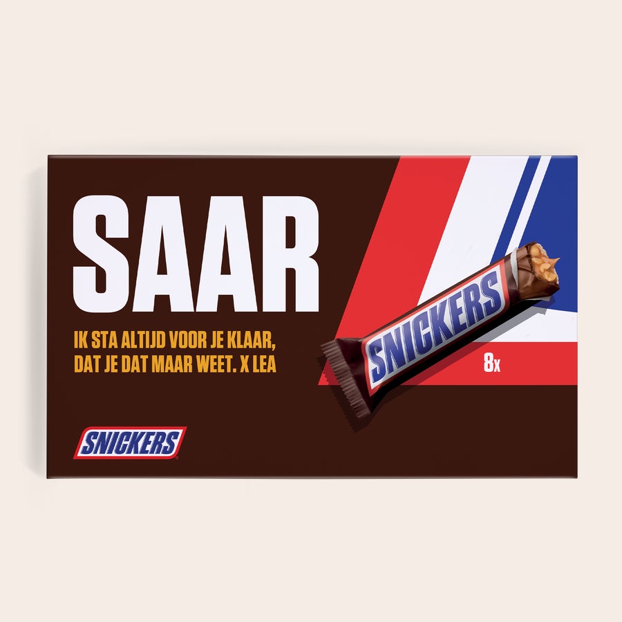 Gepersonaliseerde Snickers Repen Giftbox Bruine Snickers Bar Giftbox bedrukt met naam Saar, een persoonlijke tekst en foto van een Snickers reep.