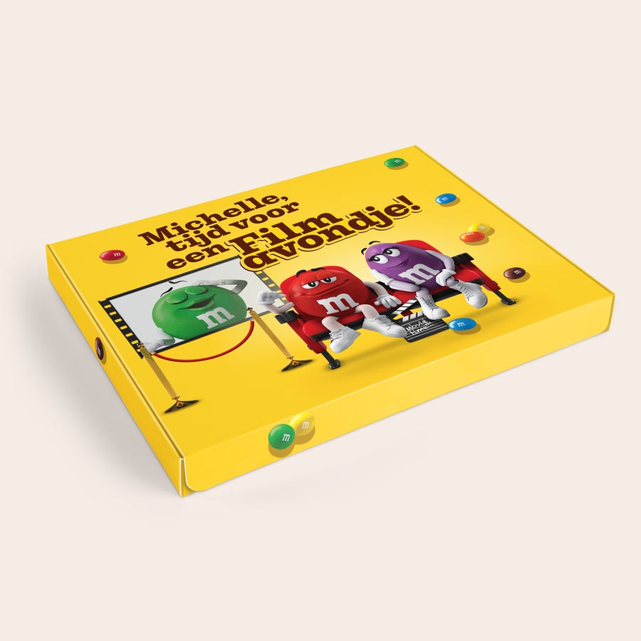 Gepersonaliseerde M&M's moviebox Gepersonaliseerde M&M's Film Giftbox bedrukken - Groot, met film-thema en de tekst Michelle, tijd voor een Filmavondje!