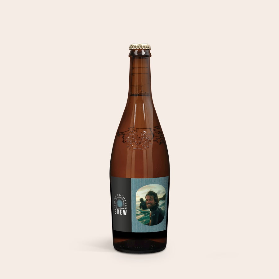 Sticlă de bere - Duvel Moortgat Sticlă de bere premium cu etichetă personalizată prin imprimare foto a unui bărbat zâmbitor.
