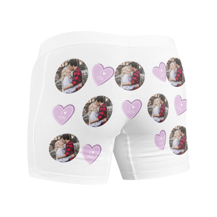Boxershort met foto Witte boxershort met foto van een kussend stel en hartjes met 'I ❤ YOU' erop geprint