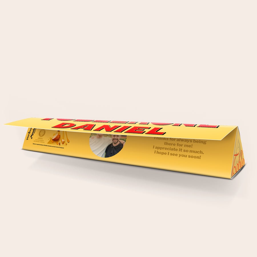 Personalizovaná Toblerone Personalizovaná Toblerone čokoláda s menom Daniel, fotografiou a textom ďakujem za to že si tu pre mňa