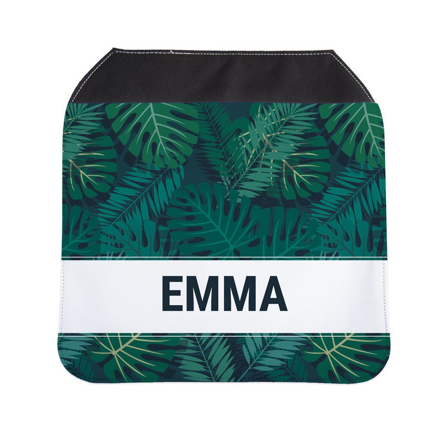 Ekstra veskedeksel med grønt tropisk mønster, trykt navn Emma på en hvit stripe.