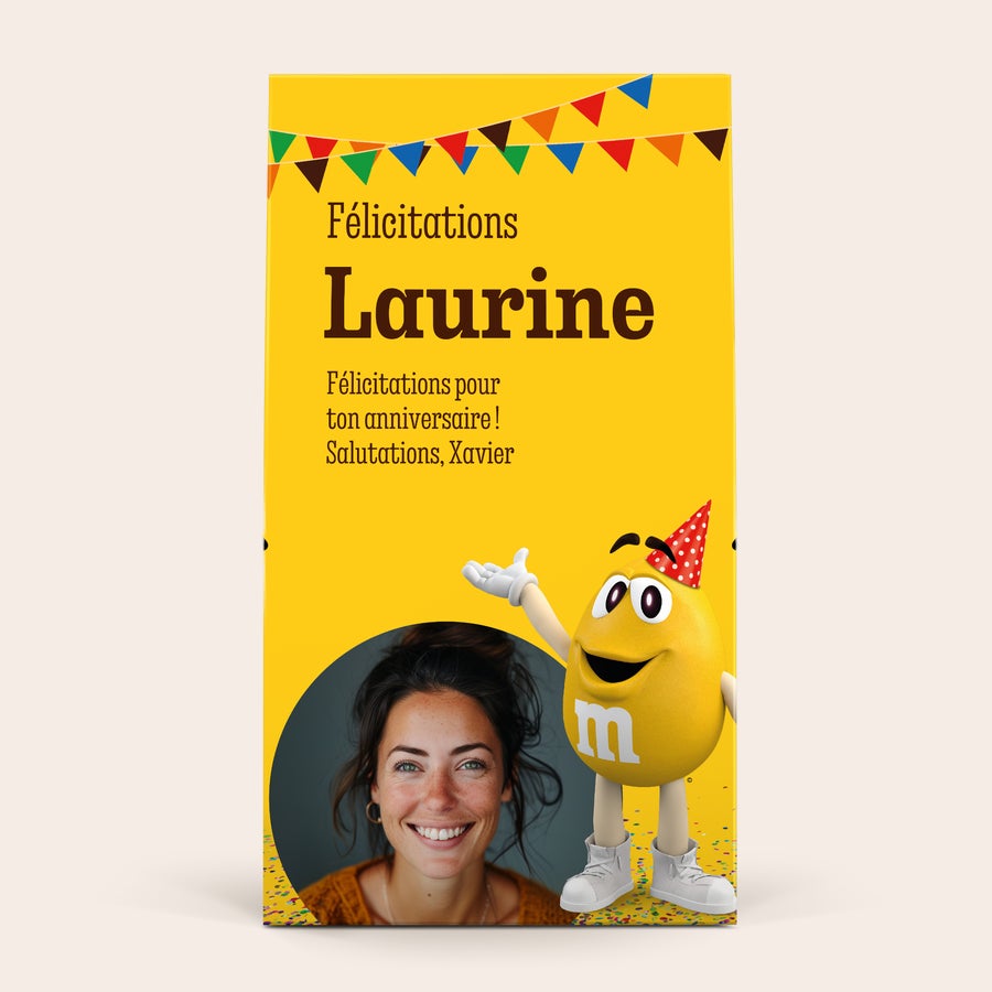 Boîte cadeau personnalisée XL M&M's - 6 sachets (714 grammes) Coffret cadeau de chocolats M&M's XL personnalisé - 6 sachets (714 grammes) avec photo, prénom Laurine et message d'anniversaire imprimés.