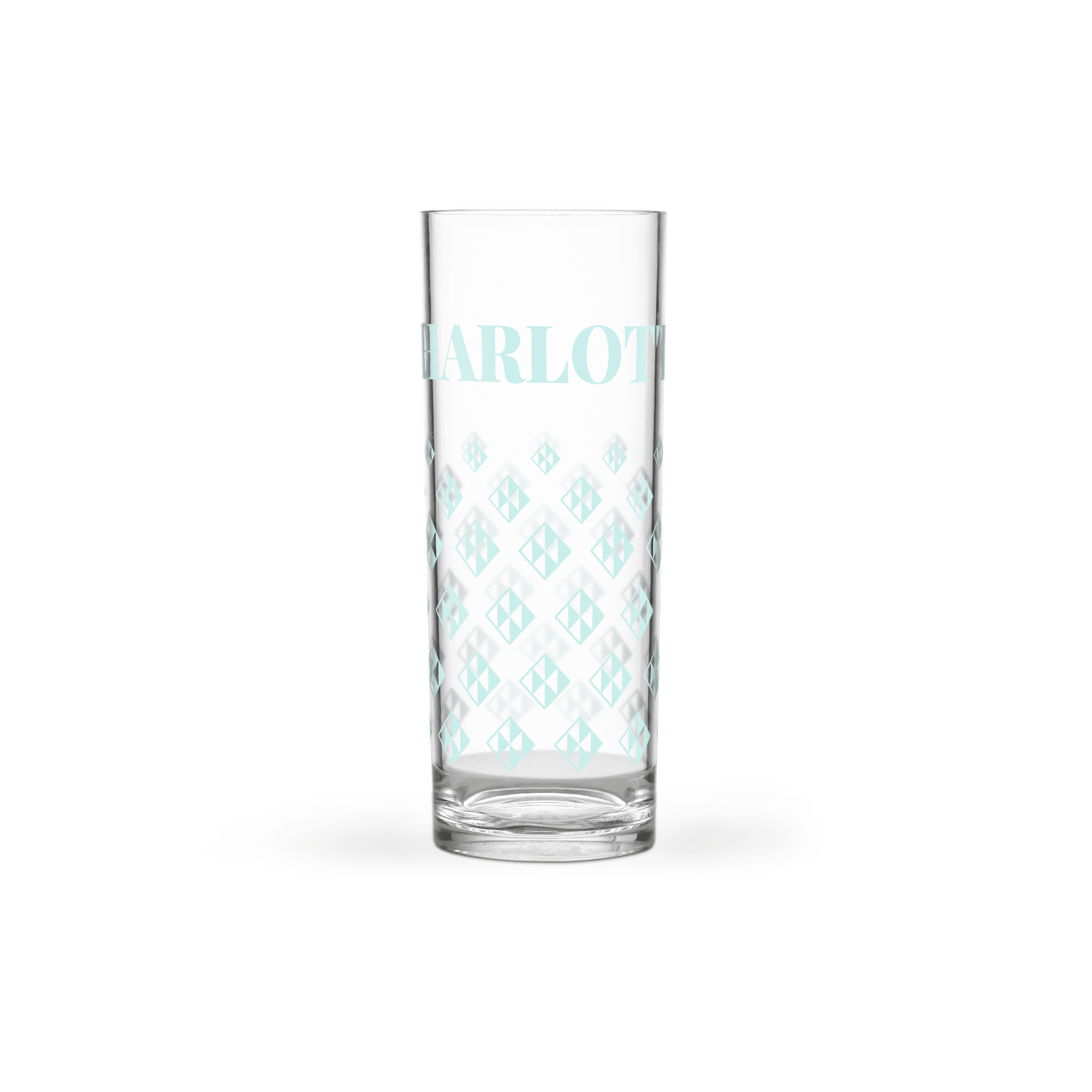 Verre à cocktail en plastique personnalisé imprimé avec le nom CHARLOTTE et des motifs.
