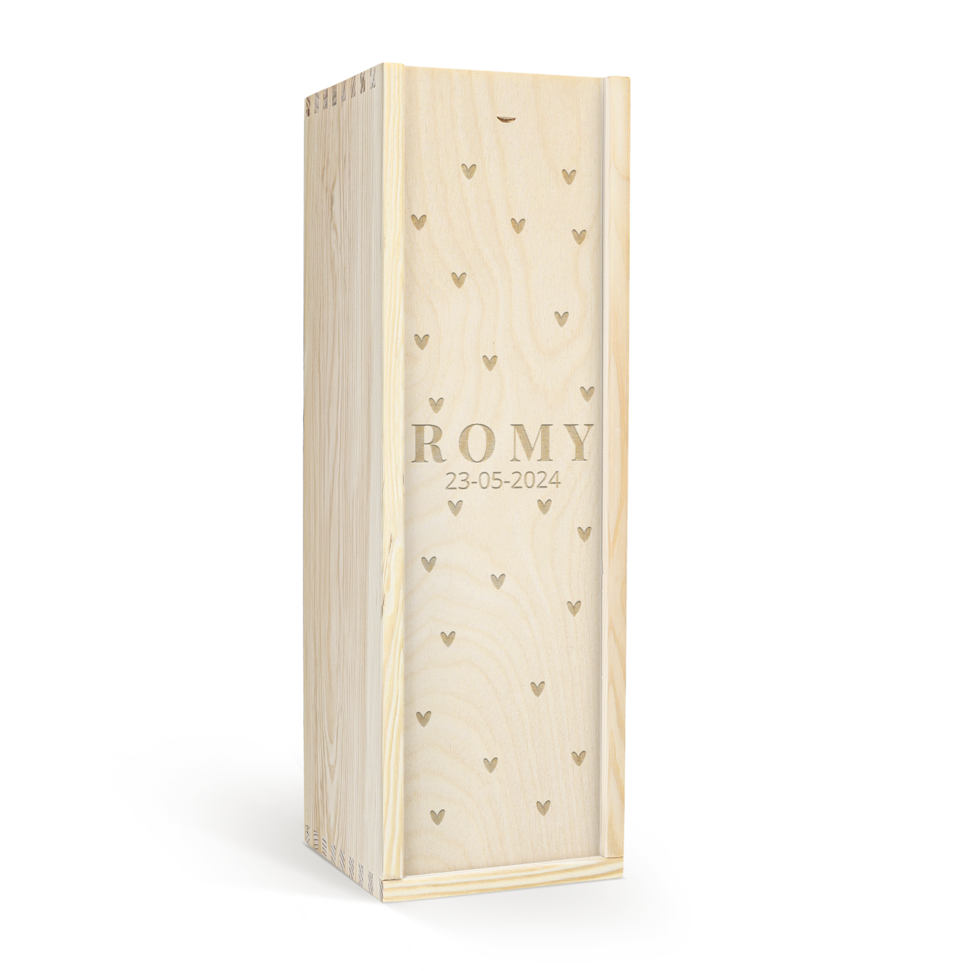 Caixa de madeira clara com corações gravados, nome Romy e data 23-05-2024, para dar vinho AIX rosé Magnum.
