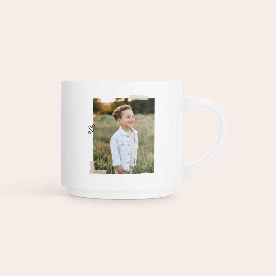 Tasses empilables avec photo Tasse empilable blanche personnalisée avec photo imprimée dun enfant souriant dans un champ