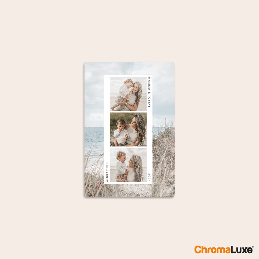 Aluminium fotopanel Chromaluxe aluminium fotoprints med tre personliga foton av mamma och barn med texten Mamma & Tobias, Älskar dig och 2024