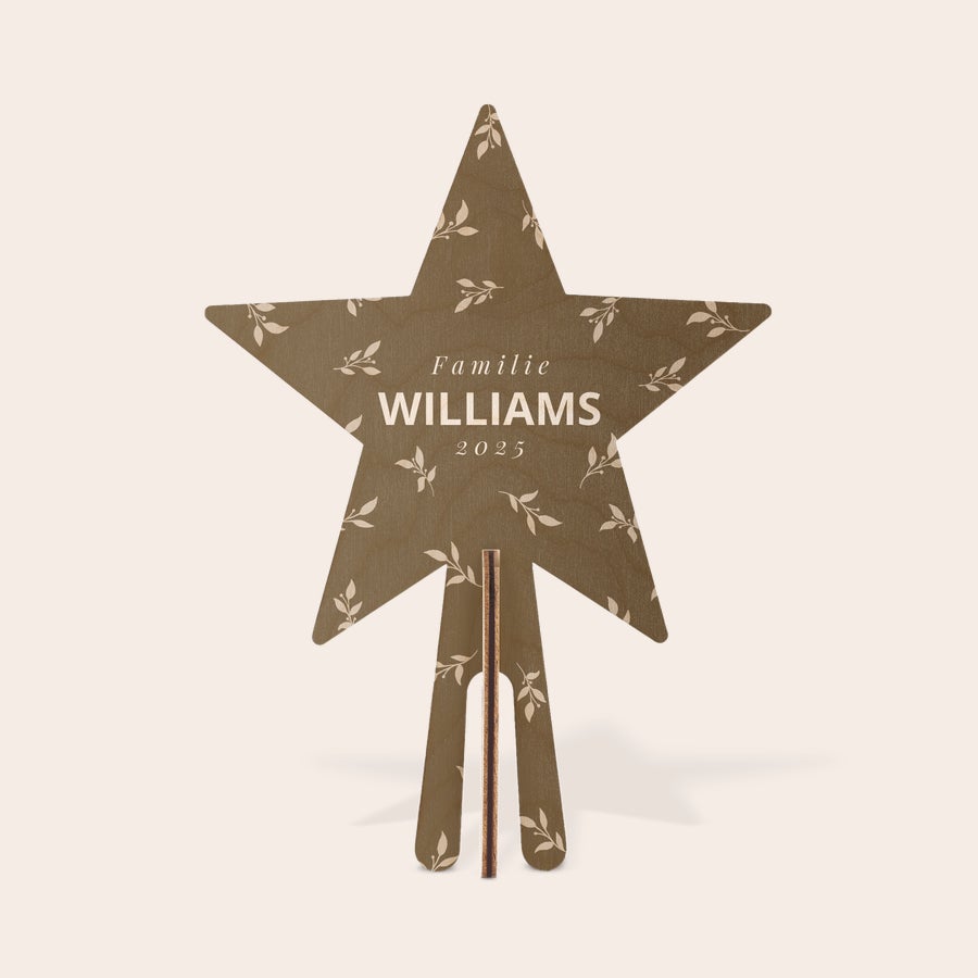 Puntale per albero di Natale in legno personalizzato Puntale per albero in legno personalizzato a forma di stella con motivo di foglie e la scritta Famiglia Williams 2025 stampata