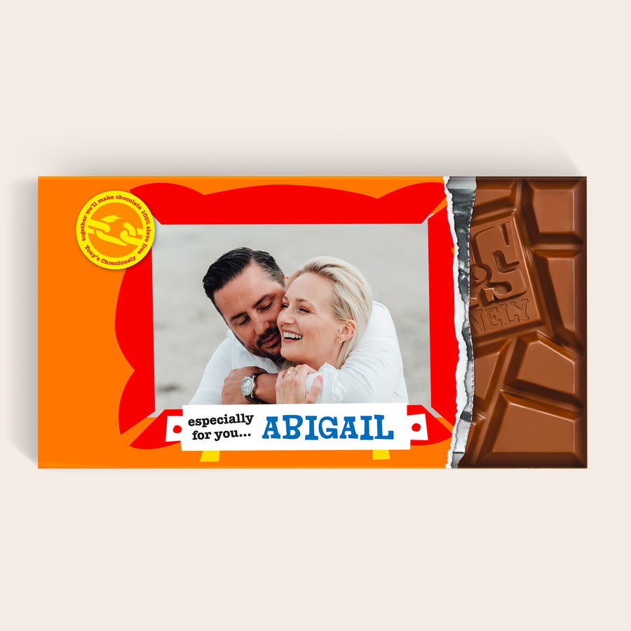 XL Tony's Chocolonely (5 czekolad) Ta tabliczka czekolady XL Tony's Chocolonely ze zdjęciem pary i imieniem Abigail